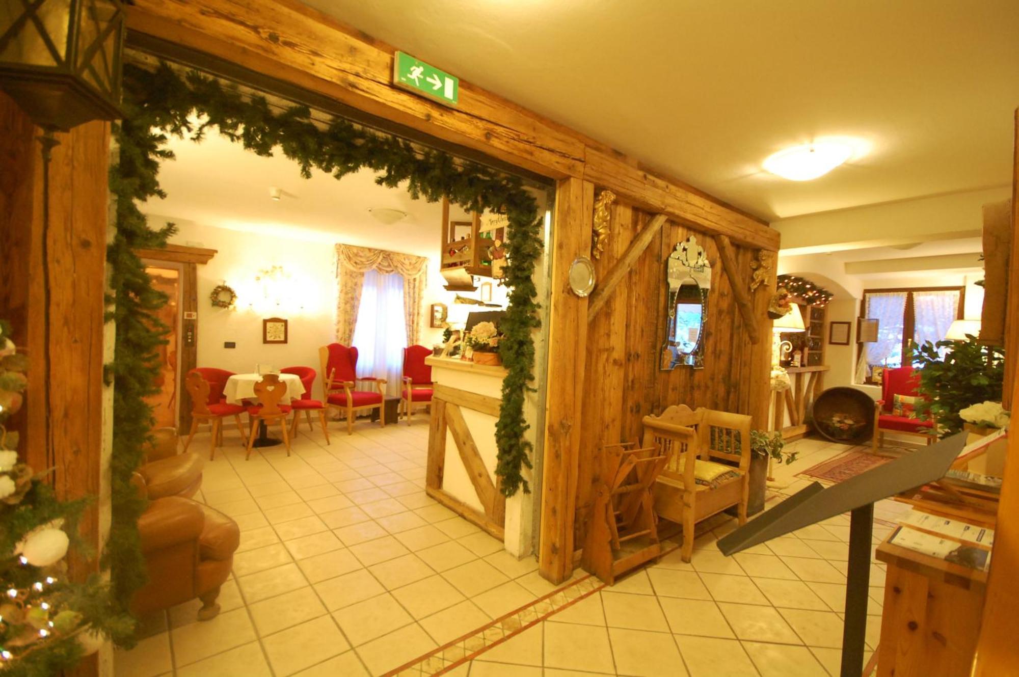 Hotel Fiocco Di Neve 3*