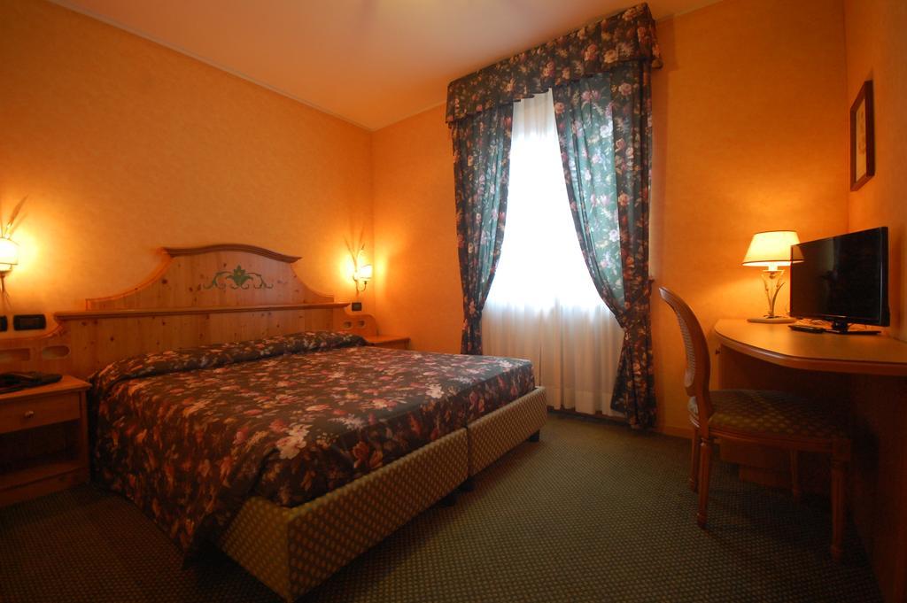 Hotel Fiocco Di Neve Pinzolo